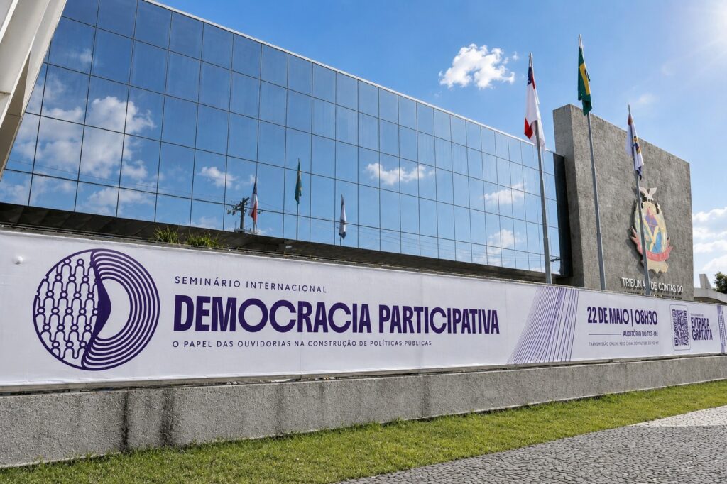 Ministro do STJ participa de seminário internacional sobre democracia participativa no TCE-AM