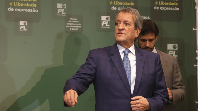 Sem mandato, presidente do PL destinou R$ 119 milhões em emendas da Câmara