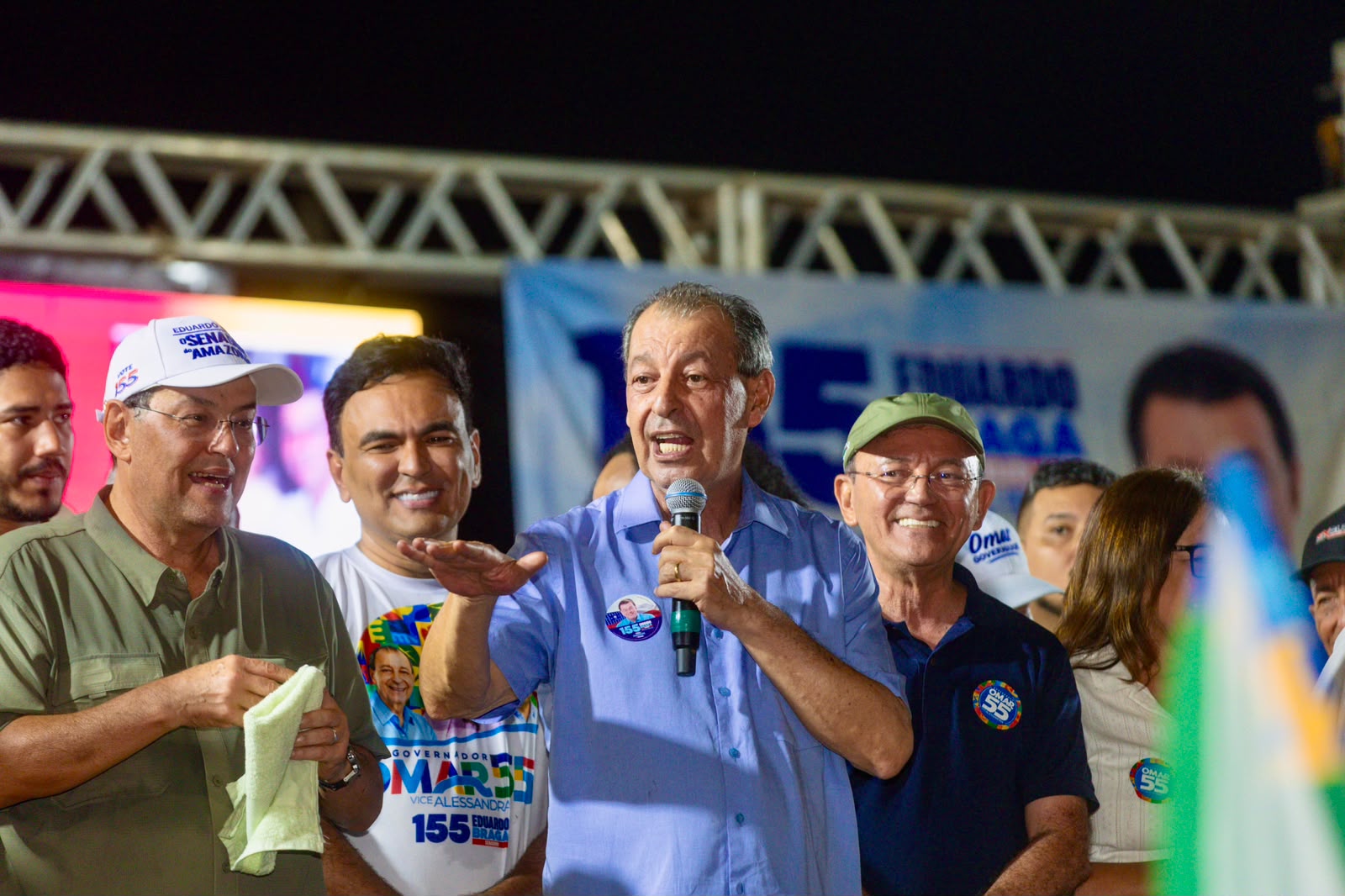 BR-319 tem seis frentes de obras; Omar fiscalizou a estrada de Manaus a Humaitá